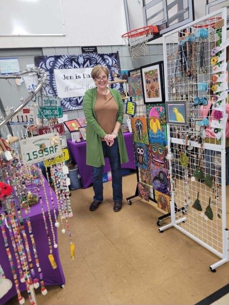 Jen is Dainty at Paducah Holiday Market