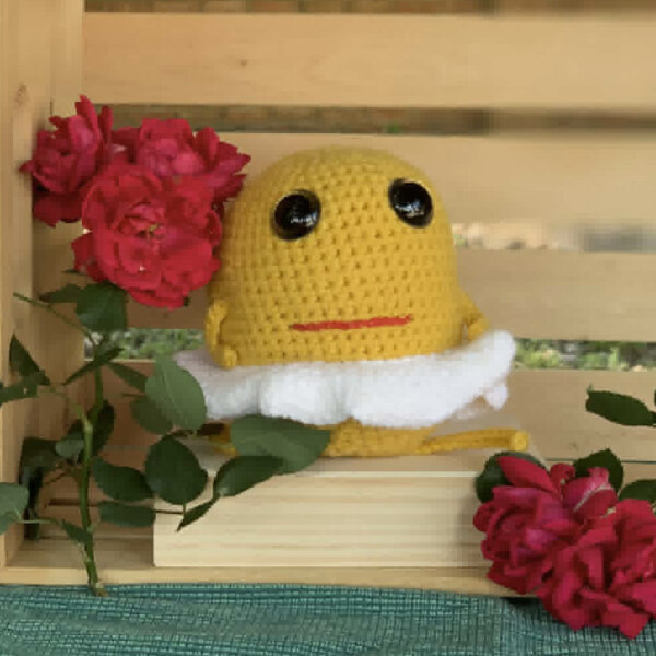 eggy Eggy a crocheted good egg!