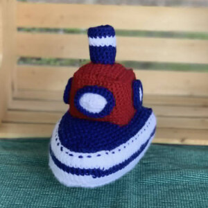 Crocheted tugboat by Jen